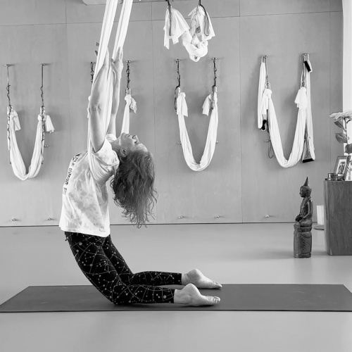 fityoga-hangmat-brugge-vanessabarbier.jpg